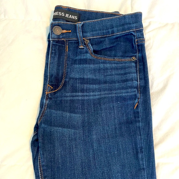 Women’s Express Denim Jeans - Picture 2 of 4